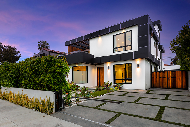 Hollywood Modern Oasis